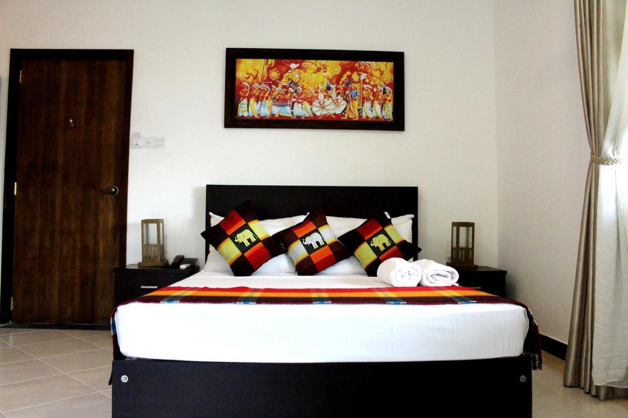 The Peak Pavilion Kandy Extérieur photo